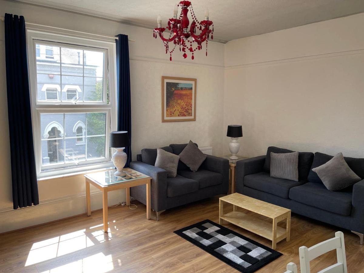Spacious 4-bed In The Heart Of Holiday home *